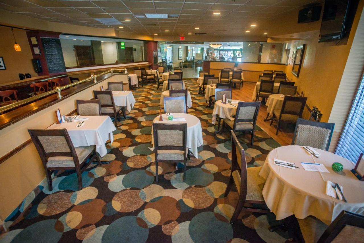 Exton Hotel And Conference Center Extérieur photo