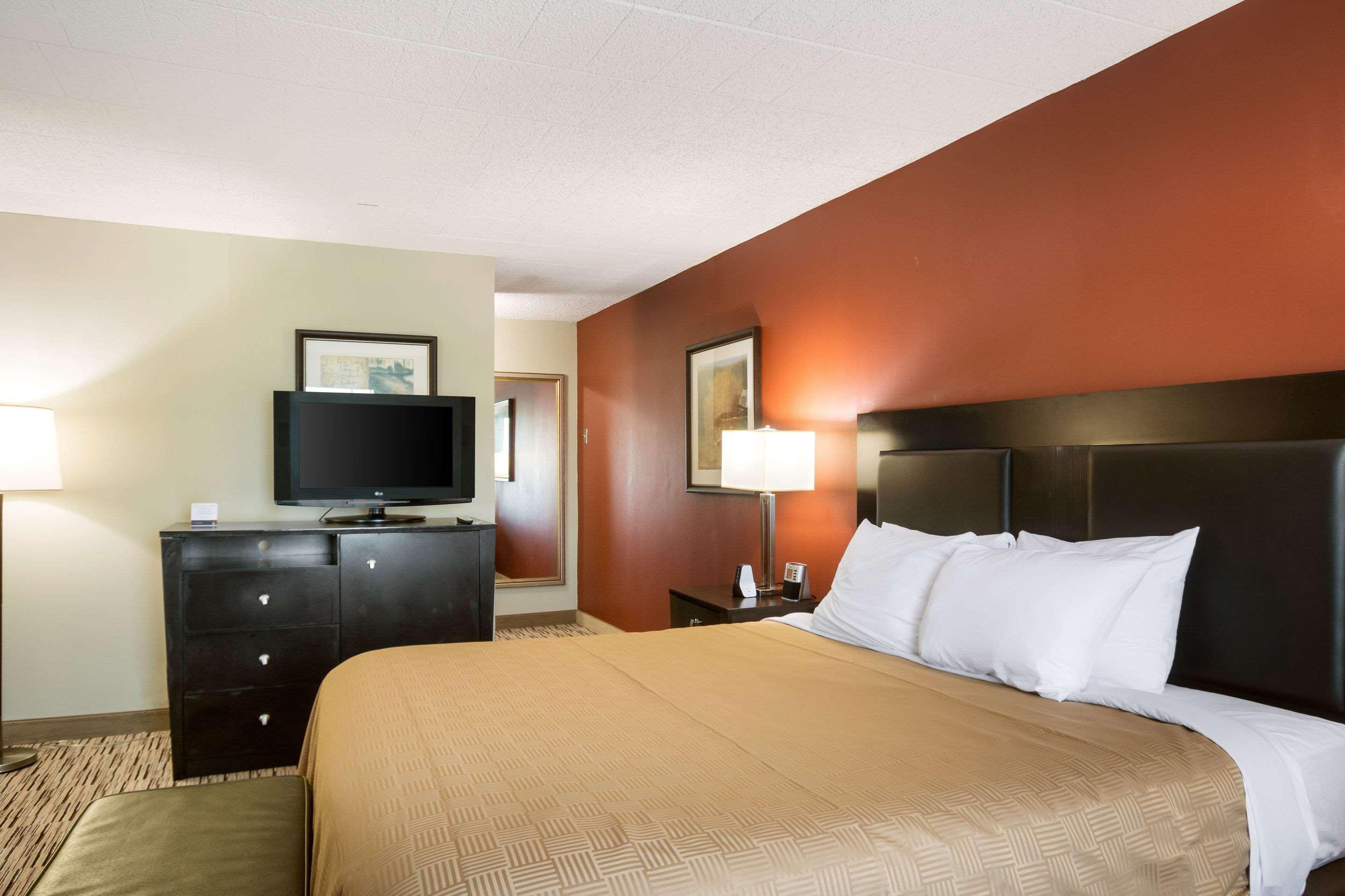 Exton Hotel And Conference Center Extérieur photo