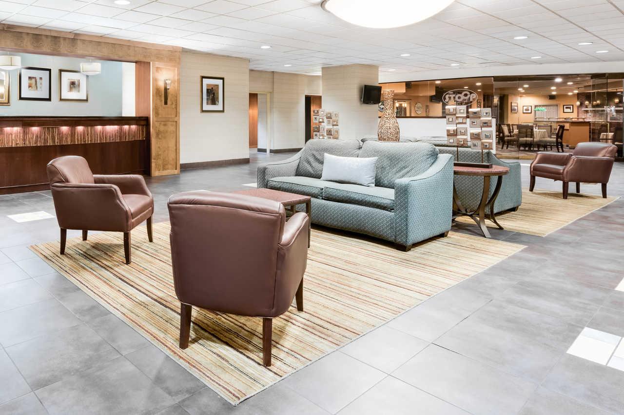 Exton Hotel And Conference Center Extérieur photo