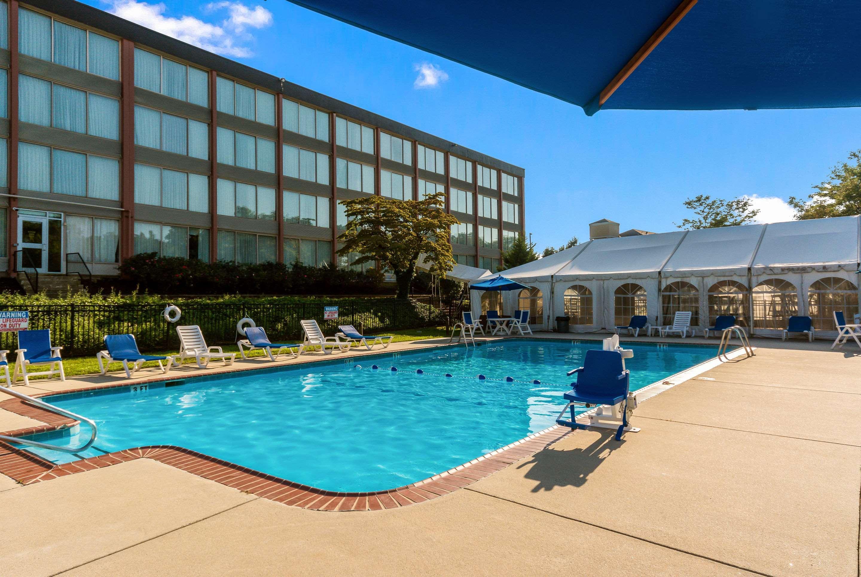 Exton Hotel And Conference Center Extérieur photo