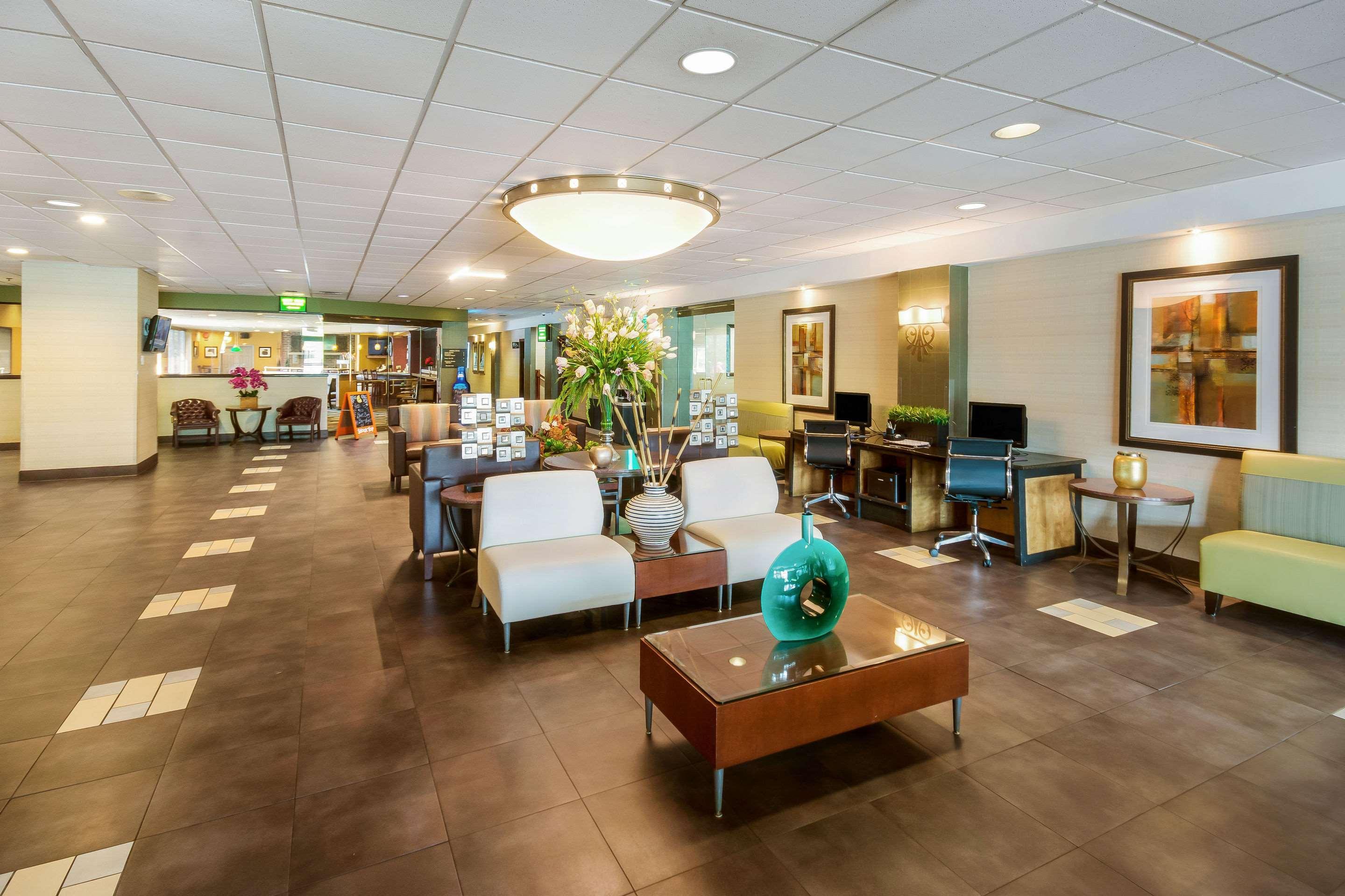 Exton Hotel And Conference Center Extérieur photo