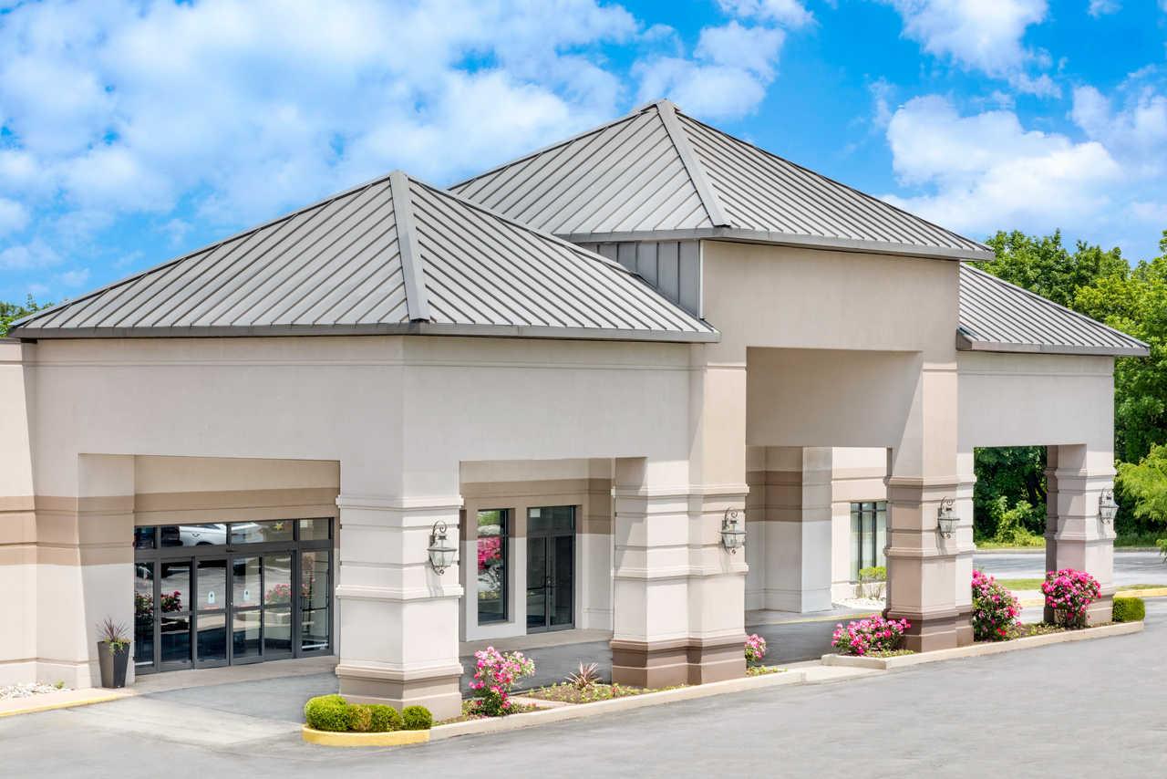 Exton Hotel And Conference Center Extérieur photo