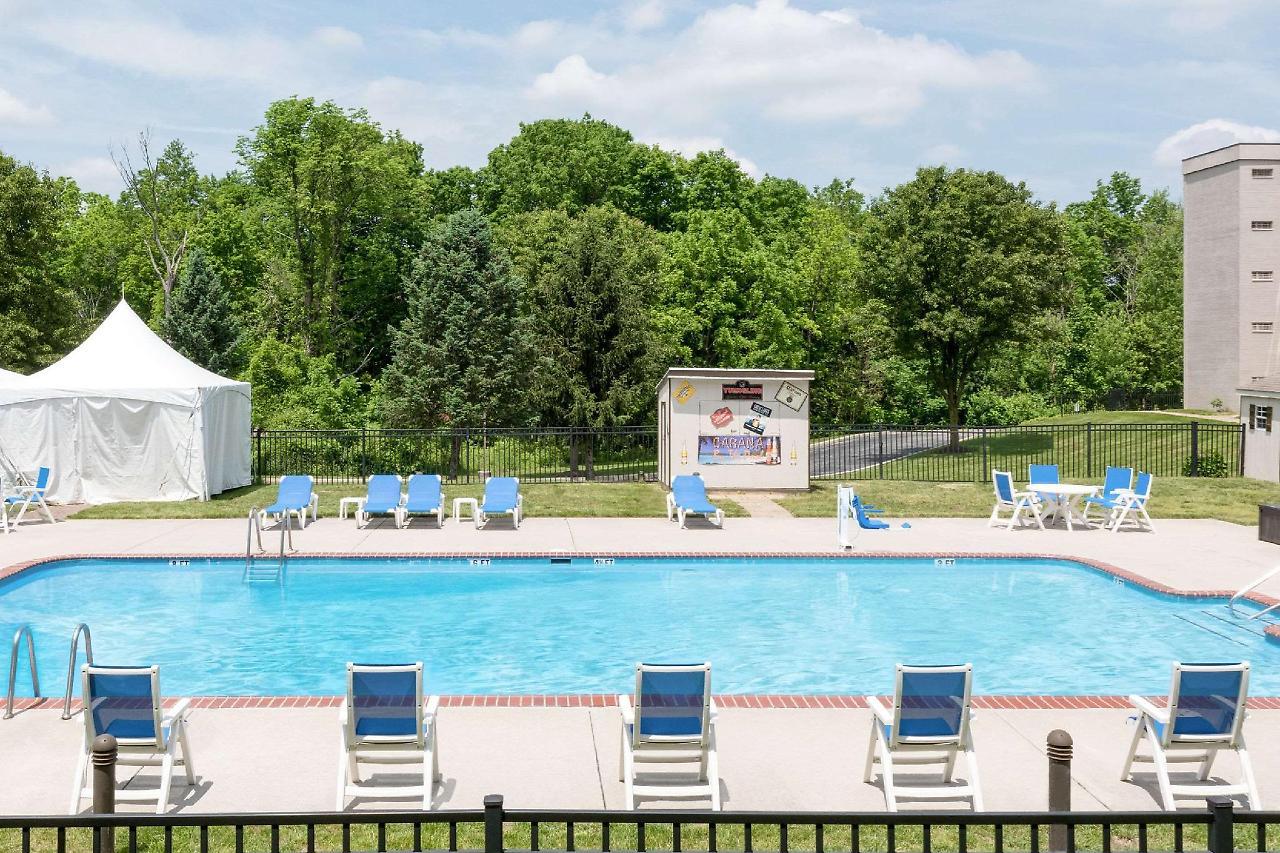 Exton Hotel And Conference Center Extérieur photo